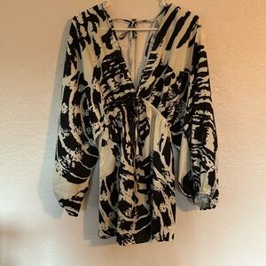 Lex Breezy Small jumper Brand New